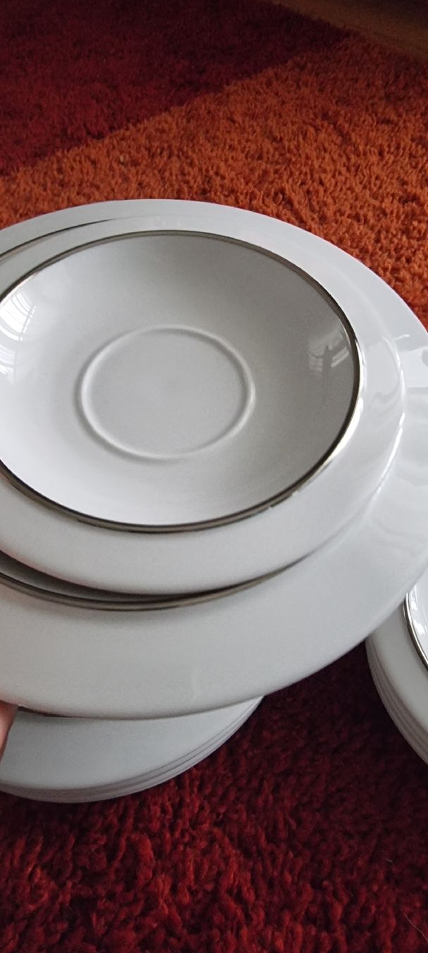 Alessi Piatti: alessi Porzellan teller – Nuovo (secondo la descrizione) da Riedikon venduto da Winter21.