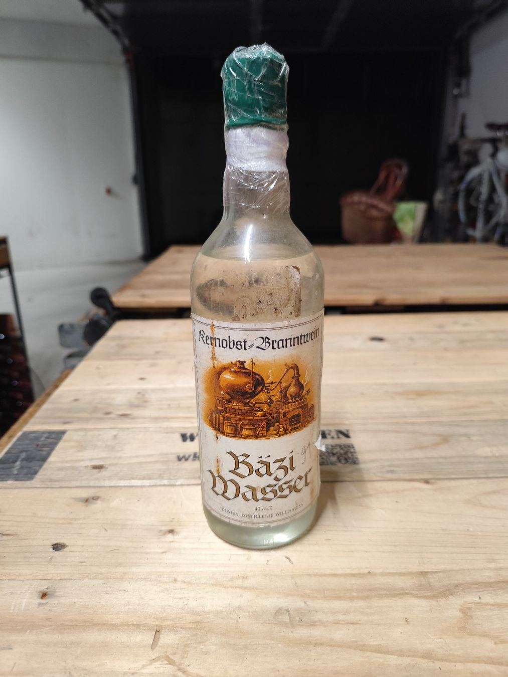 Bevande alcoliche: Kernobst Branntwein Bäzi Eigenbrand  – Nuovo (secondo la descrizione) da Büsserach venduto da Vintage-vins 1