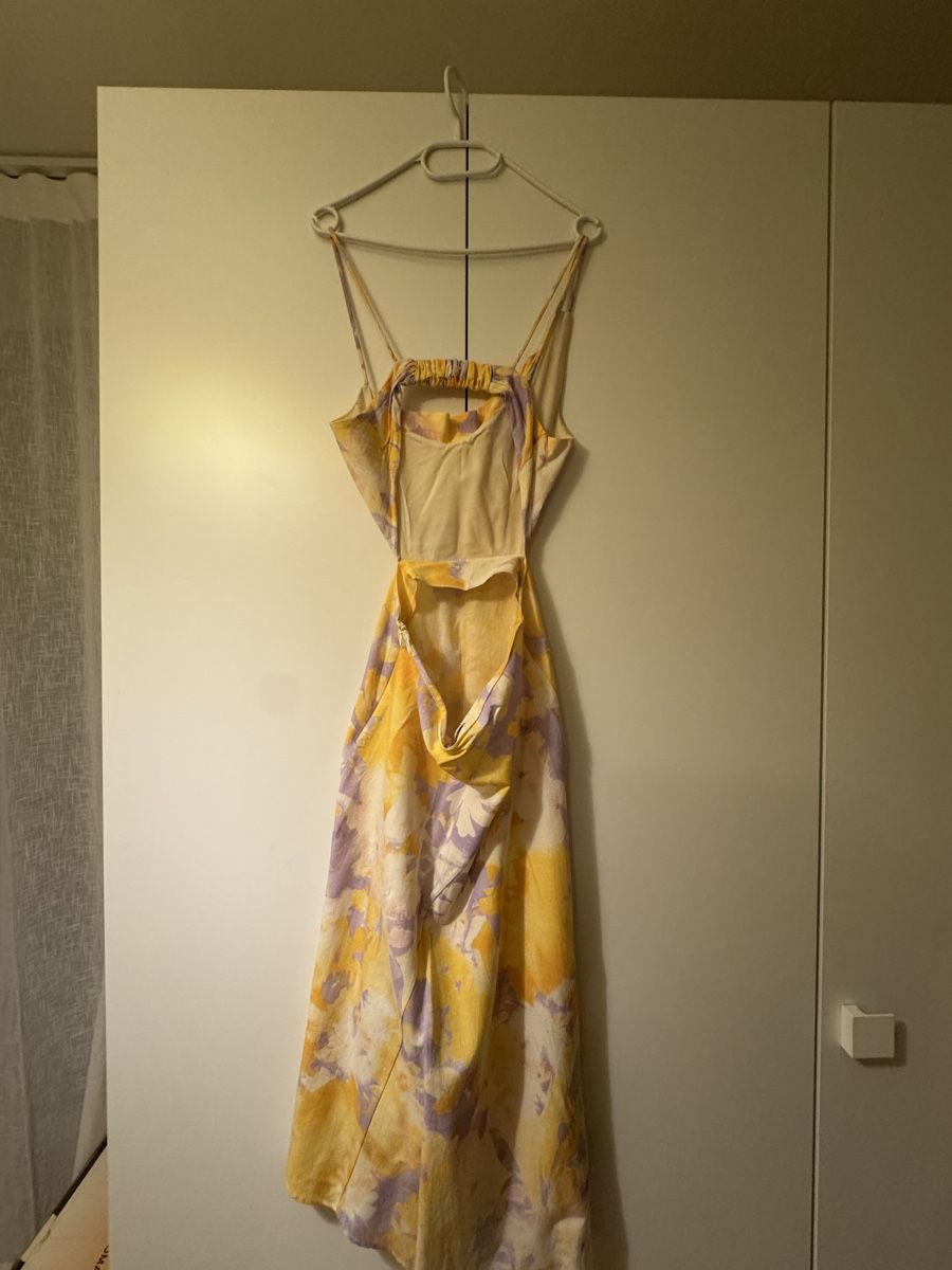 Stradivarius Robes: Stradivarius Sommerkleid, Grösse M – D'occasion à Frauenfeld par ani_pdx9 3