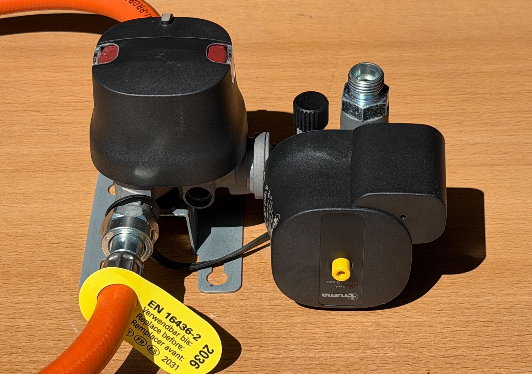 Truma Heizgeräte: Truma Duo Control CS, vertikal – Neu (gemäss Beschreibung) aus Aarburg von arminausderschweiz 3