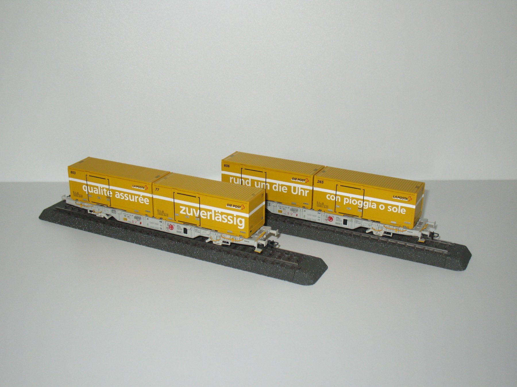 Liliput Modellini di ferrovie: SBB Containertragwagen-Set "Schweizer Post" / Liliput 240035 – Usato da Ettiswil venduto da Caapraibex 2