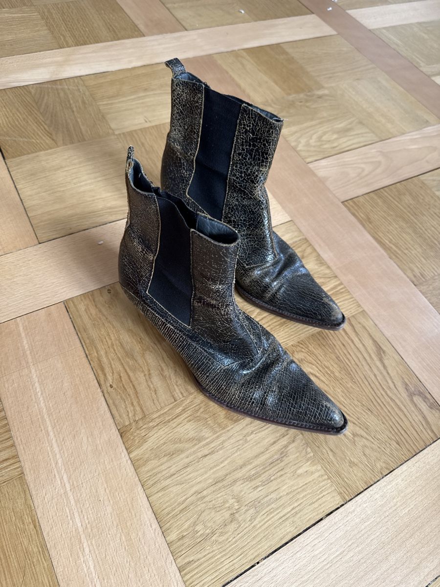 Miu Miu Chaussures femmes: Miumiu Santiags 39 – D'occasion à Genève par woo_qt79 2