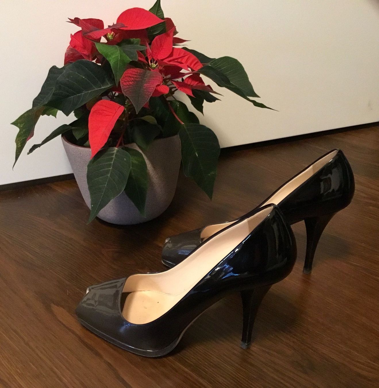 Prada Scarpe da donna: PRADA Peep Toe Stiletto lackleder 38.5 – Usato da Basel venduto da 18Inspiration 3