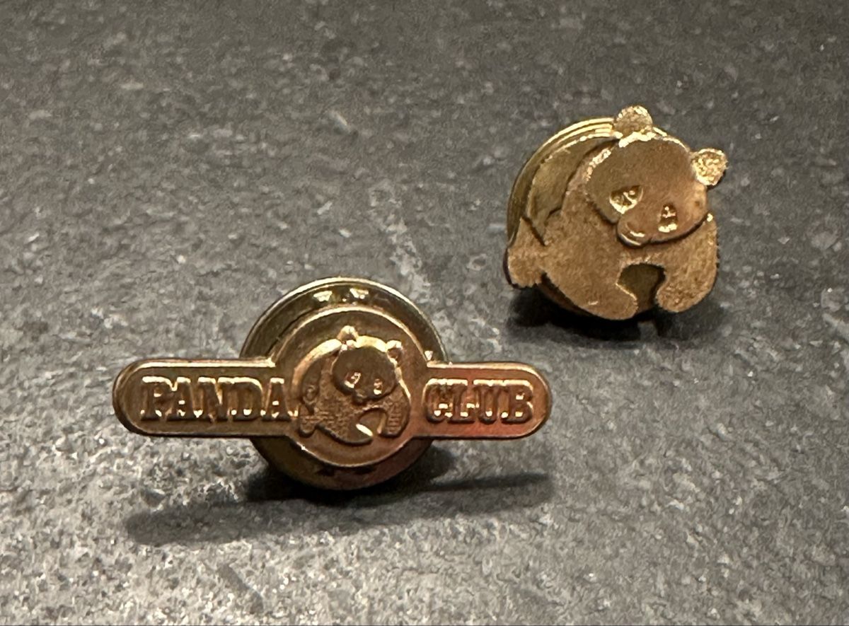 Plaketten & Abzeichen: 3 Panda Pins, 80er Jahre – Neu (gemäss Beschreibung) aus Oberwil BL von orsay 2