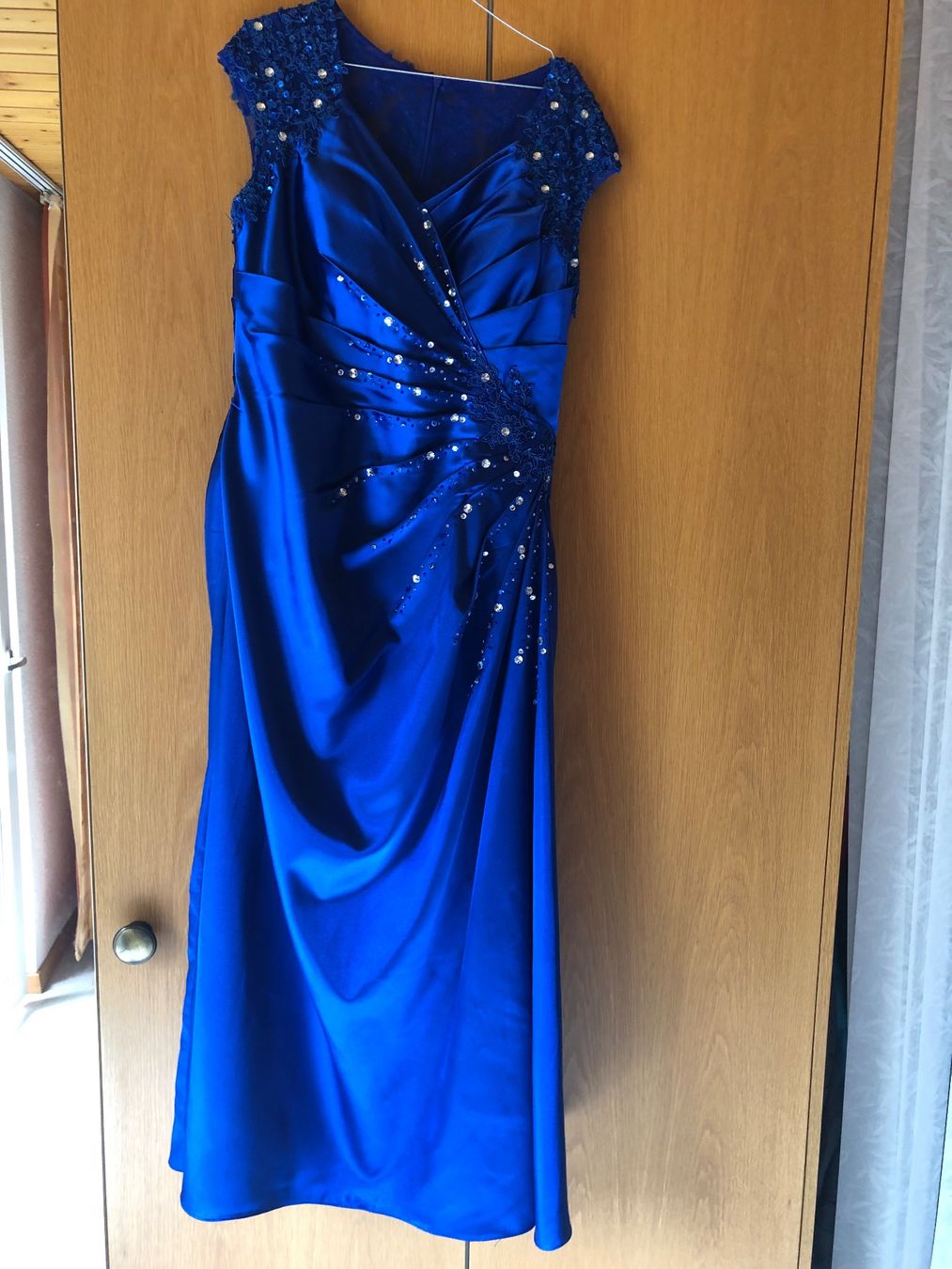 Vestiti: Elegantes, blaues Kleid mit Schmucksteinen - festlich! – Usato da Gränichen venduto da blauweiss57