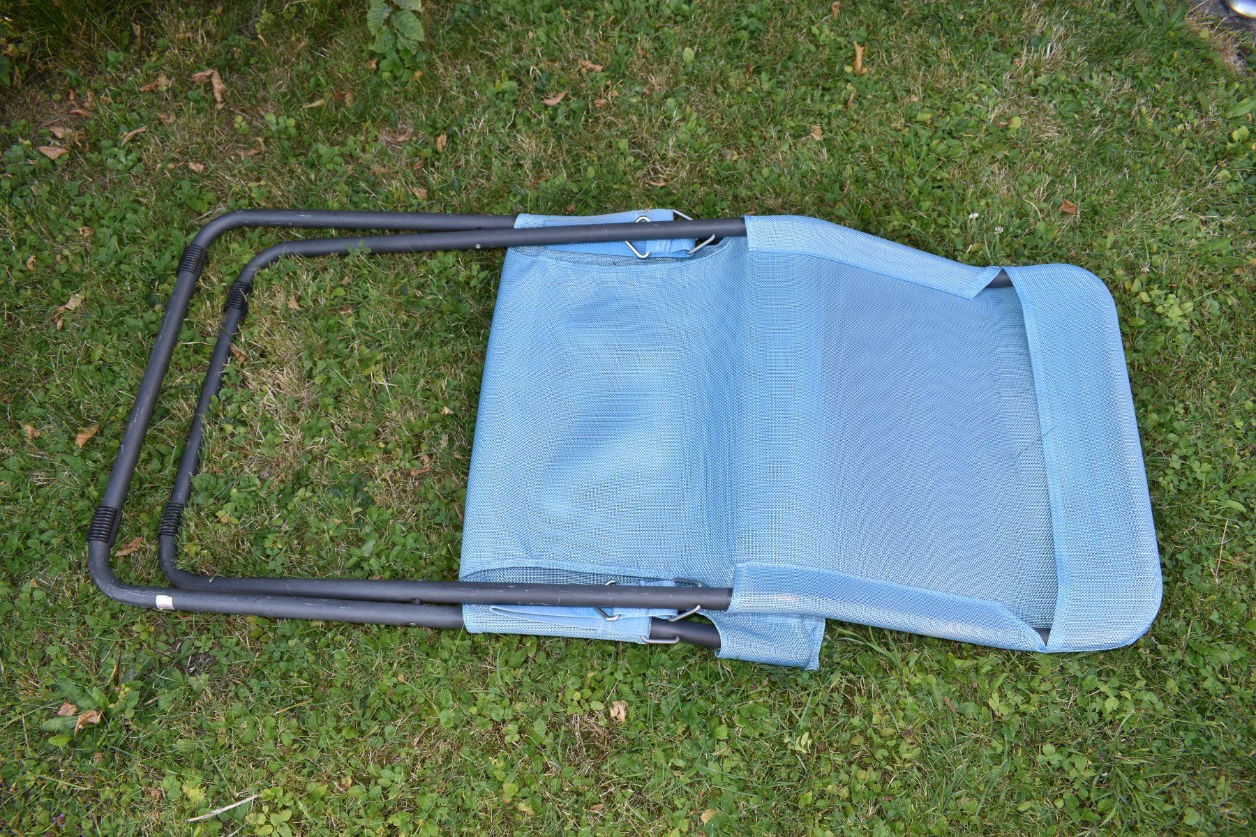 Sedie a sdraio: Faltstuhl Gartenstuhl / Liegestuhl blau – Usato da Speicher venduto da Indigoblau_3 3
