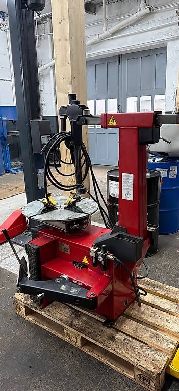 Tutte le macchine: Corghi Pneumaschine – Usato da Wattwil venduto da Hasli17 1