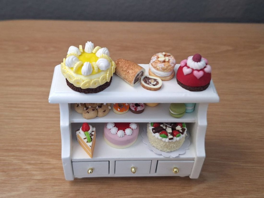 Maisons & Meubles de poupées: Puppenhaus Dessert Möbel, Torten – Neuf (Voir description) à Zürich par HandmadeTinyFood 5