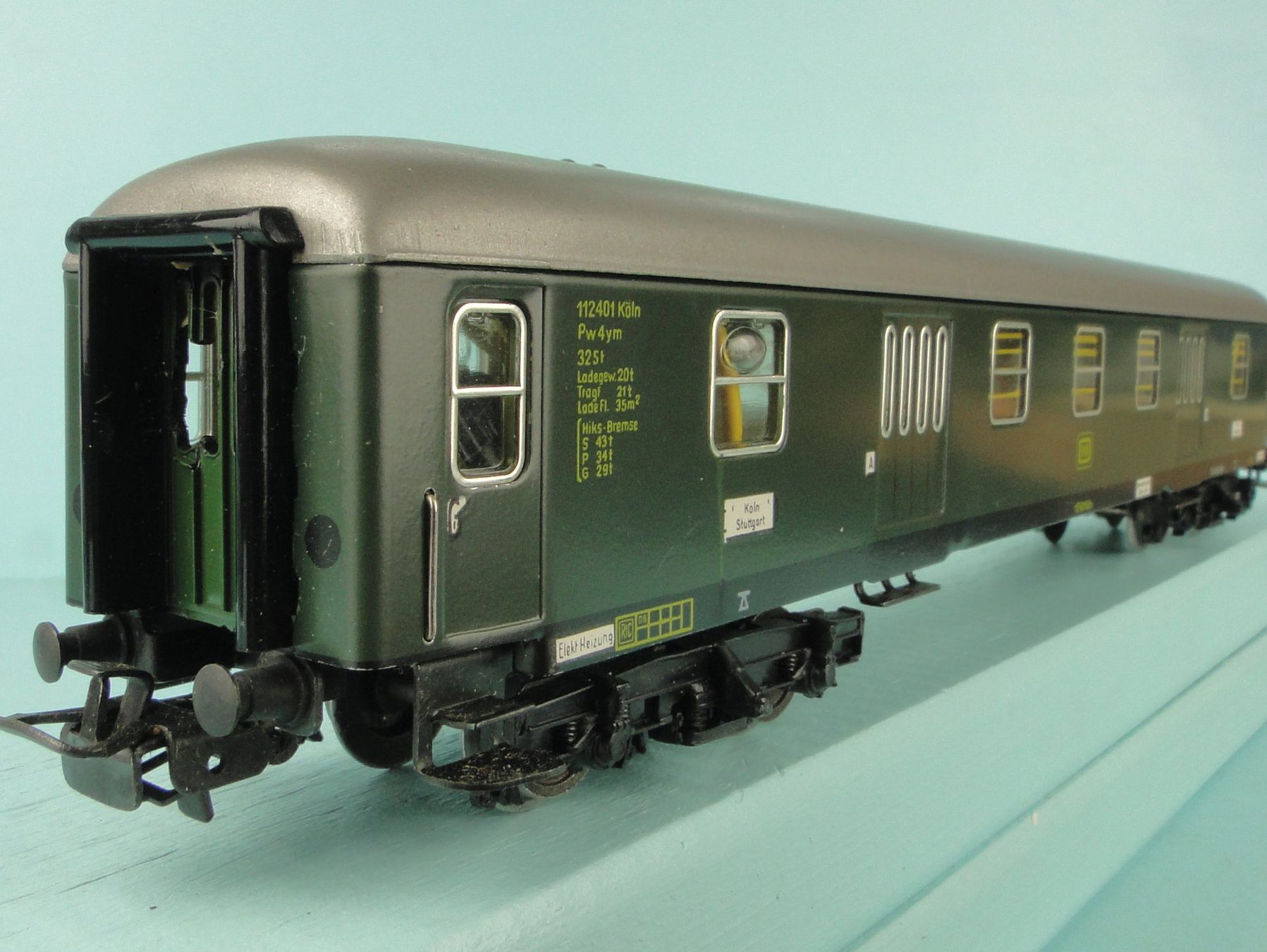 Märklin Modellini di ferrovie: Märklin 4026 DB Gepäckwagen – Usato da Bülach venduto da cann11 4