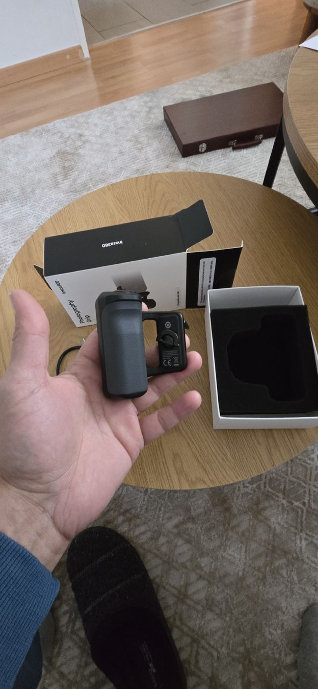 Insta360 Action Cam: Photography Grip insta360 x5 – Nuovo (secondo la descrizione) da Dietikon venduto da Mirsad14 4