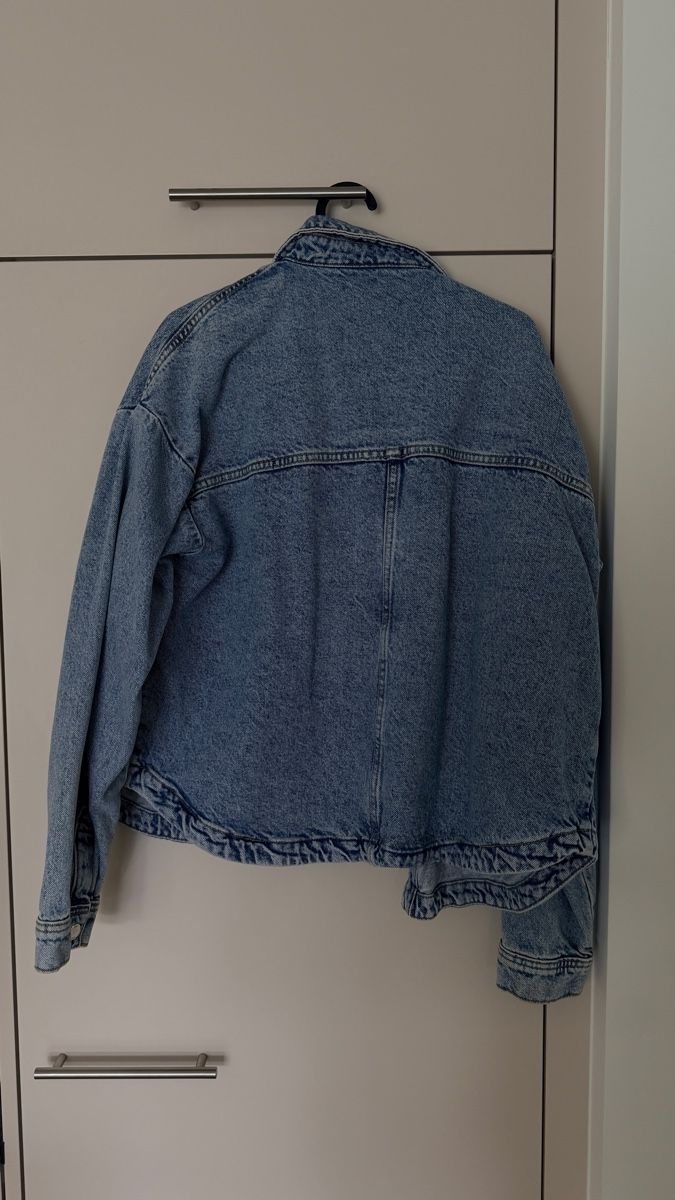 Zara Jacken: Jeans Jacke Zara – Neu (gemäss Beschreibung) aus Wallisellen von SKO96 1