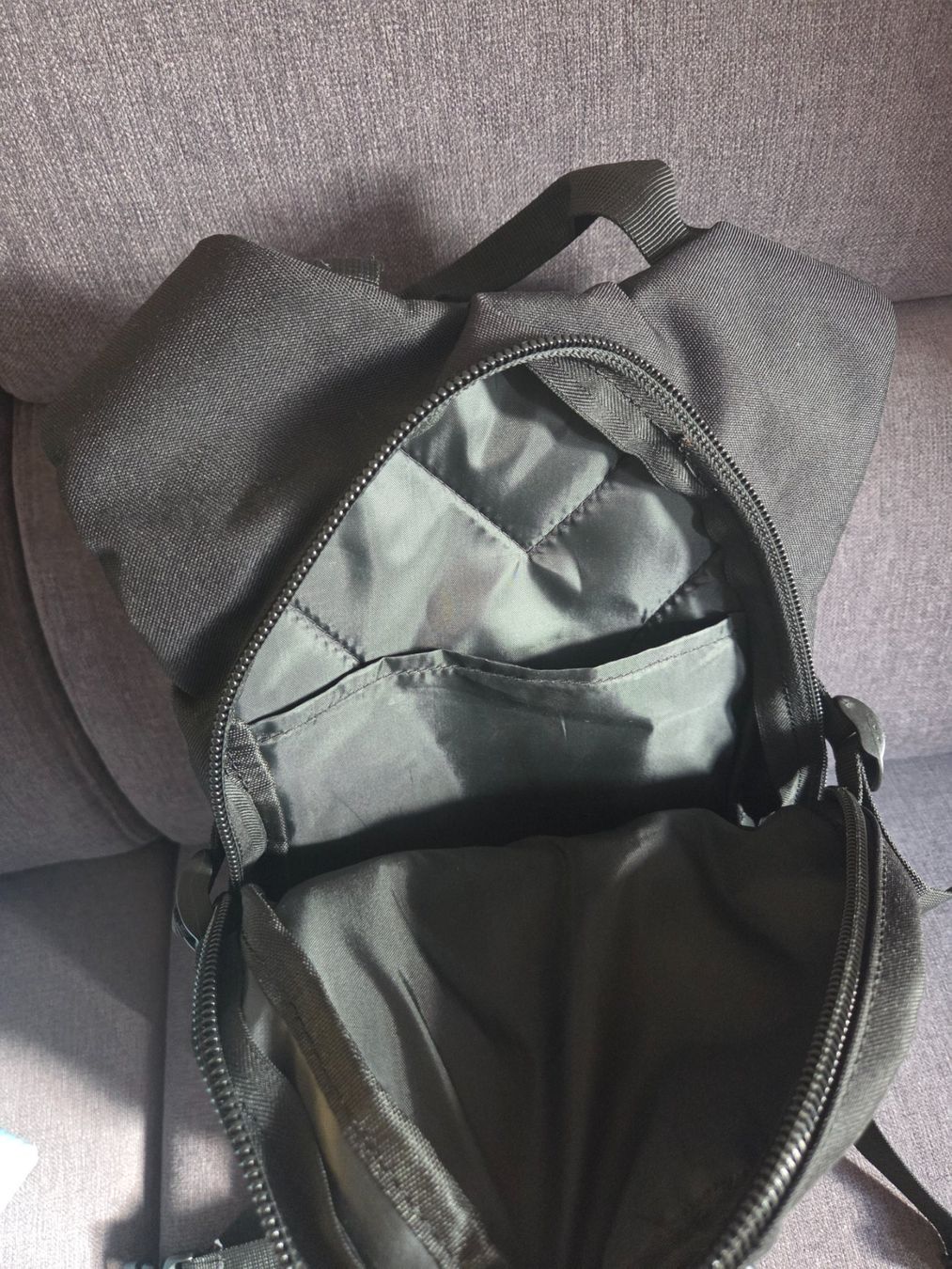 Zaini: Kleiner Rucksack – Usato da Agarn venduto da loetsnic 5