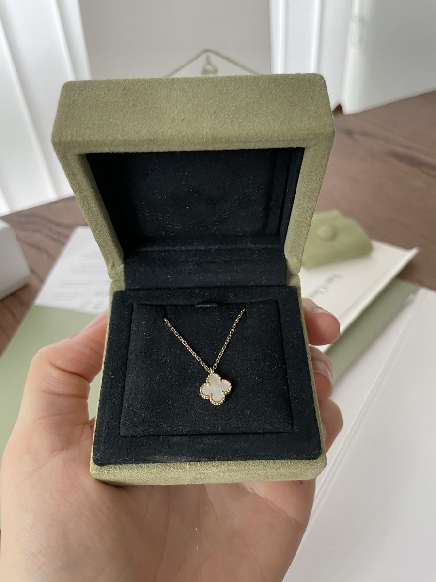 Van Cleef Catenine: Van Cleef and Arpels sweet alhambra – Usato da Lausanne venduto da fashionistagirlie