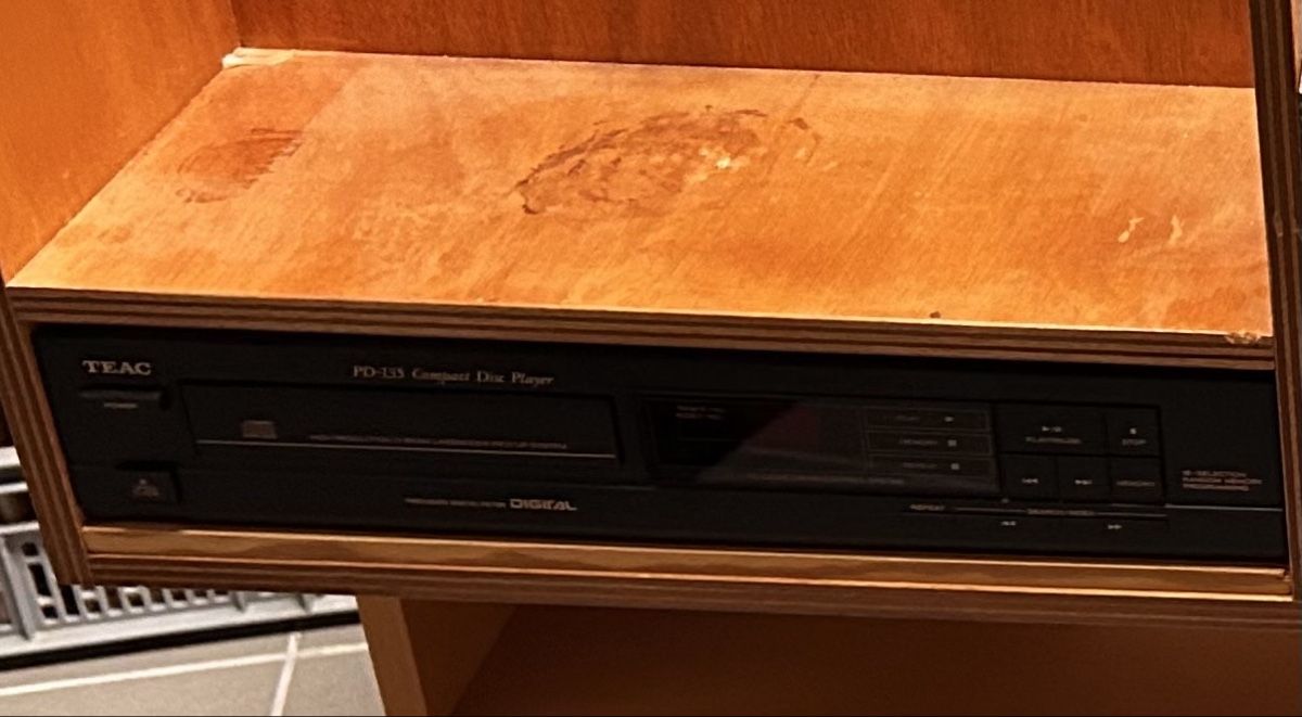 Teac Lettore multimediale & Streamer: Lettore CD TEAC PD-133 – Usato da Mezzovico venduto da AnGy-AnGy