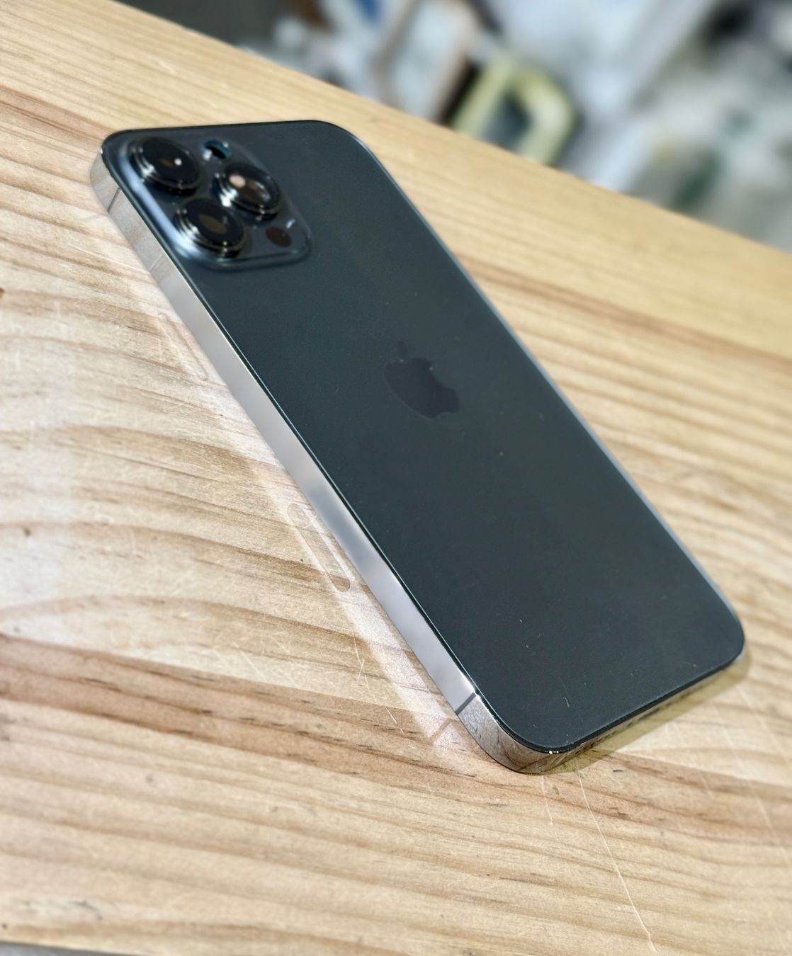 Apple Telefoni cellulari / Smartphones: Châssis vide iPhone 13 Pro Max Graphite (Origine Demonté) – Usato da Morges venduto da DA-repa 4