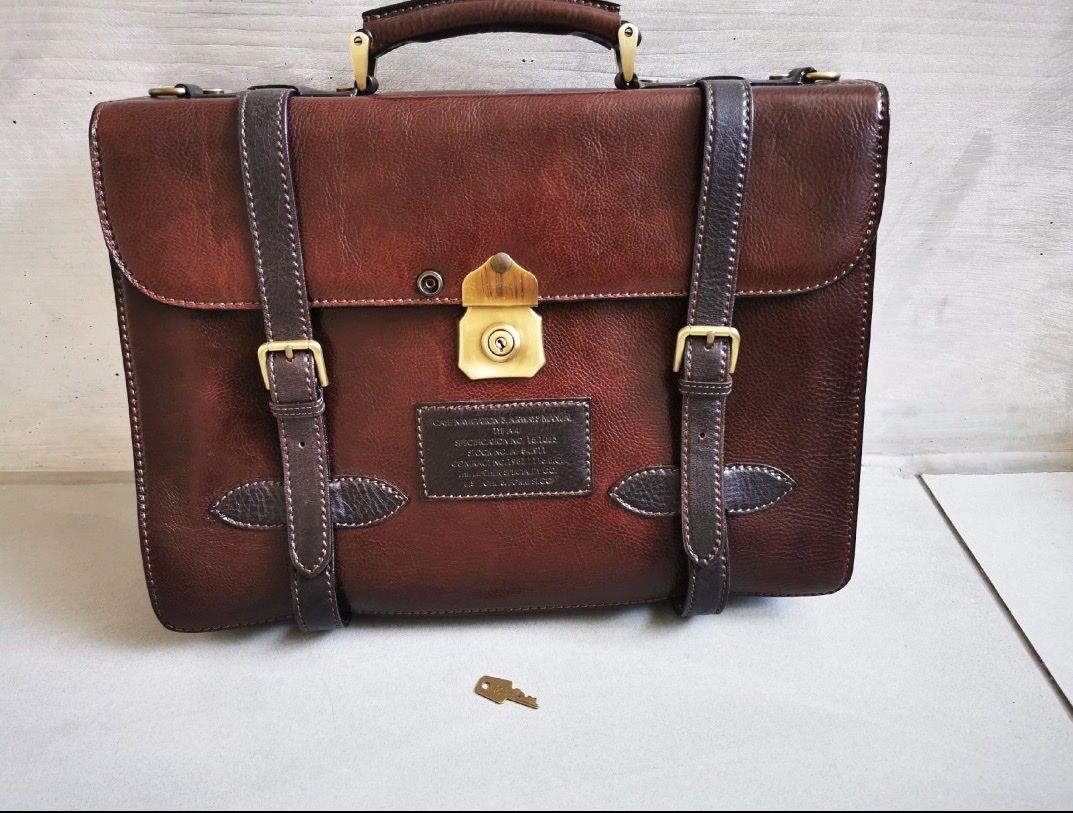 Valigie & Borse: Chiarugi Navigation Bag A4 Leder Aktentasche – Nuovo (secondo la descrizione) da Luzern venduto da ben_yl98