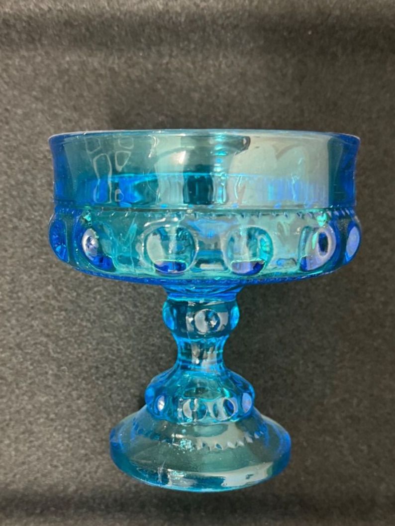 Bicchieri: Eisbecher/ Antikes Cupglas Blau – Usato da Oberrohrdorf venduto da chilibiggi