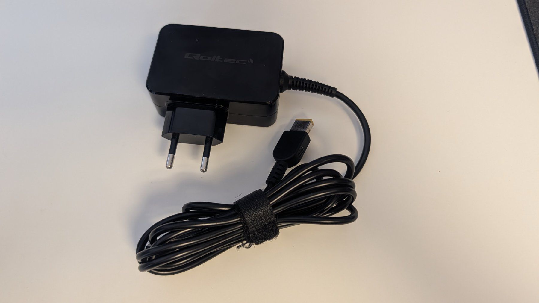 Chargeur: Qoltec 45Watt NotebookAdapter – D'occasion à Frick par Riocat123