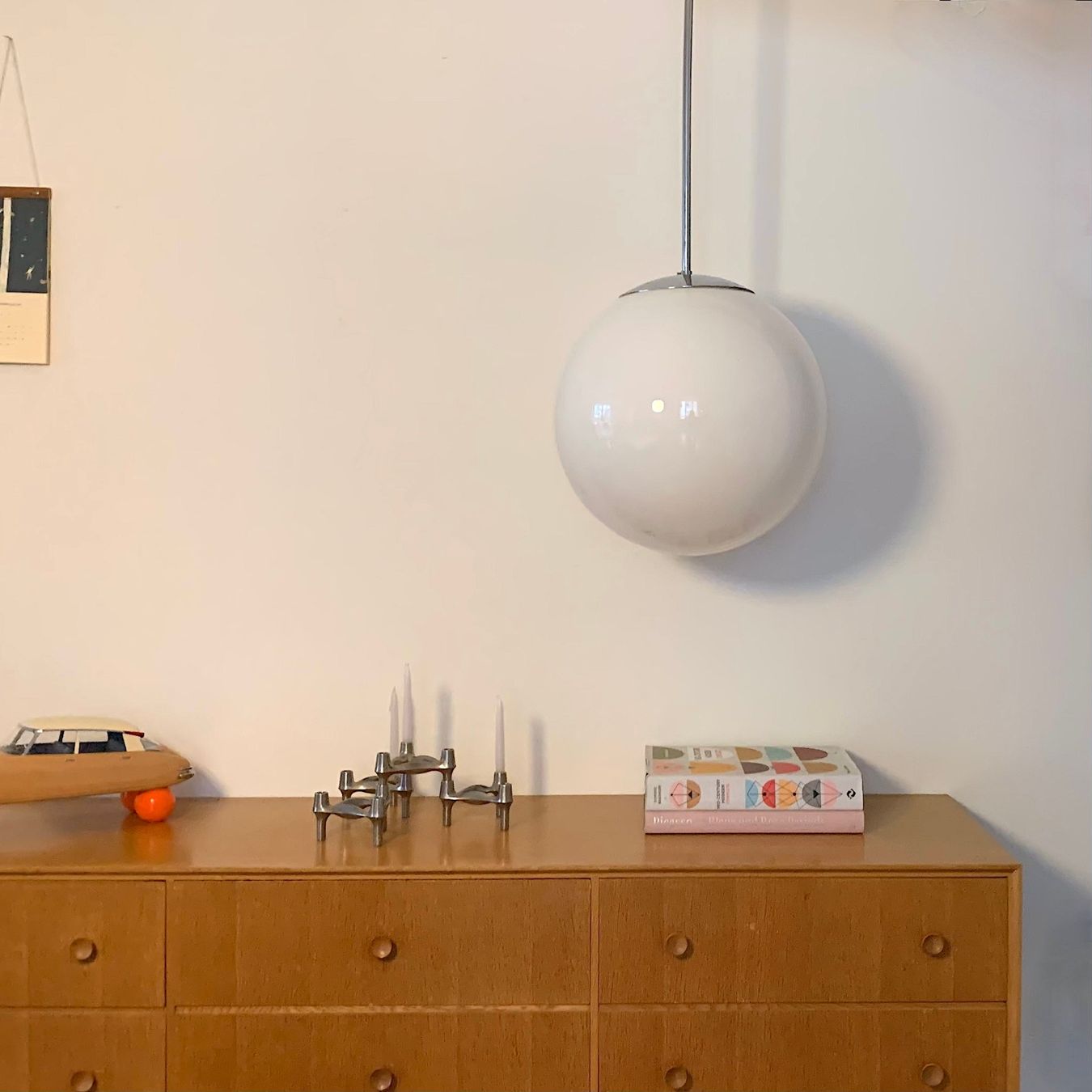 Lampadari & plafoniere: Bauhaus Pendelleuchte mit Opalkugel HL99, Technolumen – Usato da Winterthur venduto da Trouvailles-77 1