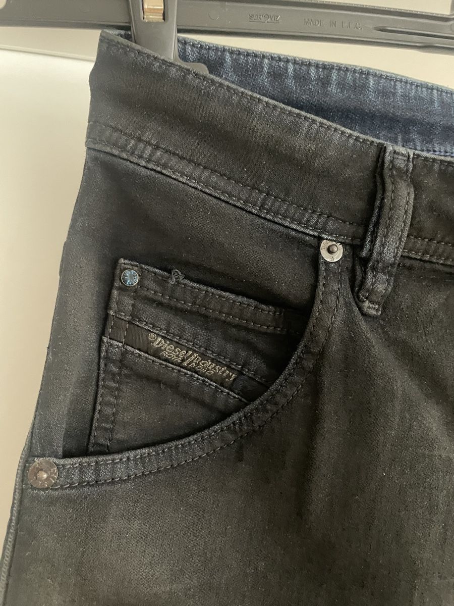 Jeans: Diesel JoggJeans toile enduite – Usato da Pâquier-Montbarry venduto da mir_687p 1