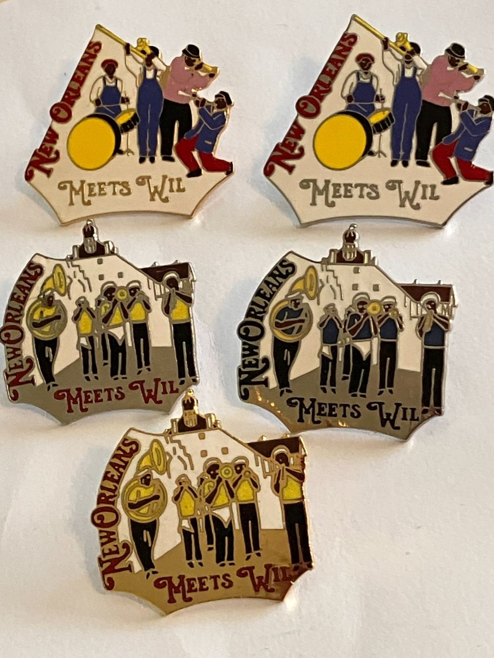 Placchette & Badge: 5 Pin New Orleans Meets Wil – Usato da Basel venduto da djwwpp