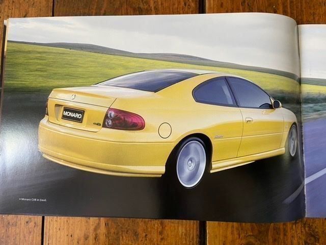 Holden Documenti: HOLDEN MONARO Prestige-Grossformat Prospekt 2001 / 2002  AUS – Usato da Langenthal venduto da Andreasdavidk 1