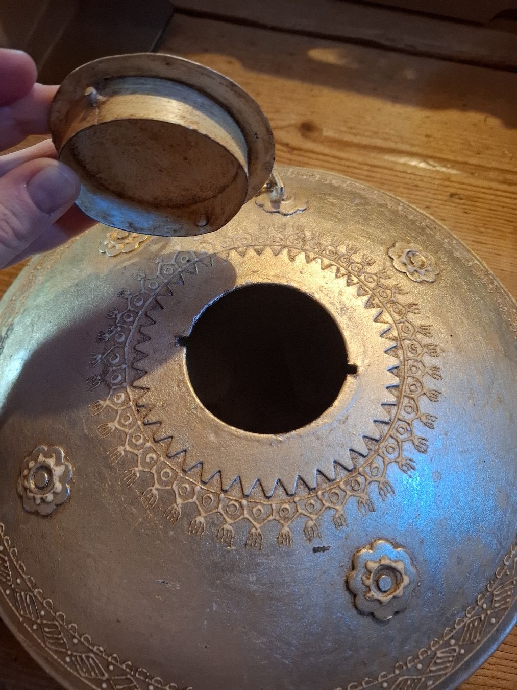 Alle Dekorationen: Weihrauchgefäss Metall – Gebraucht aus Ebnat-Kappel von Aibur 1
