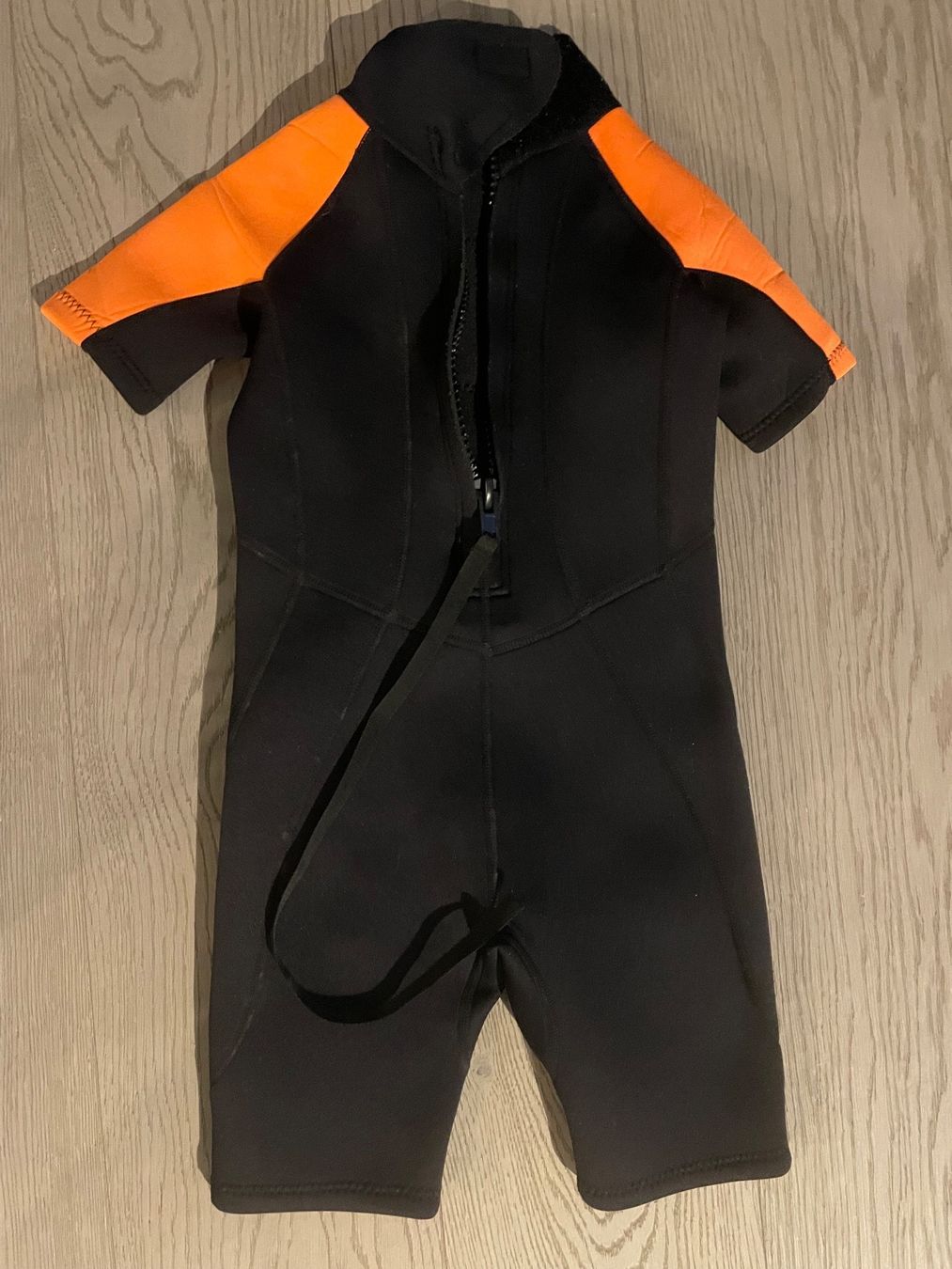 Mute per immersioni: Neoprenanzug Kinder Kurzarm Gr.6 – Usato da Thun venduto da Jimmuli 1
