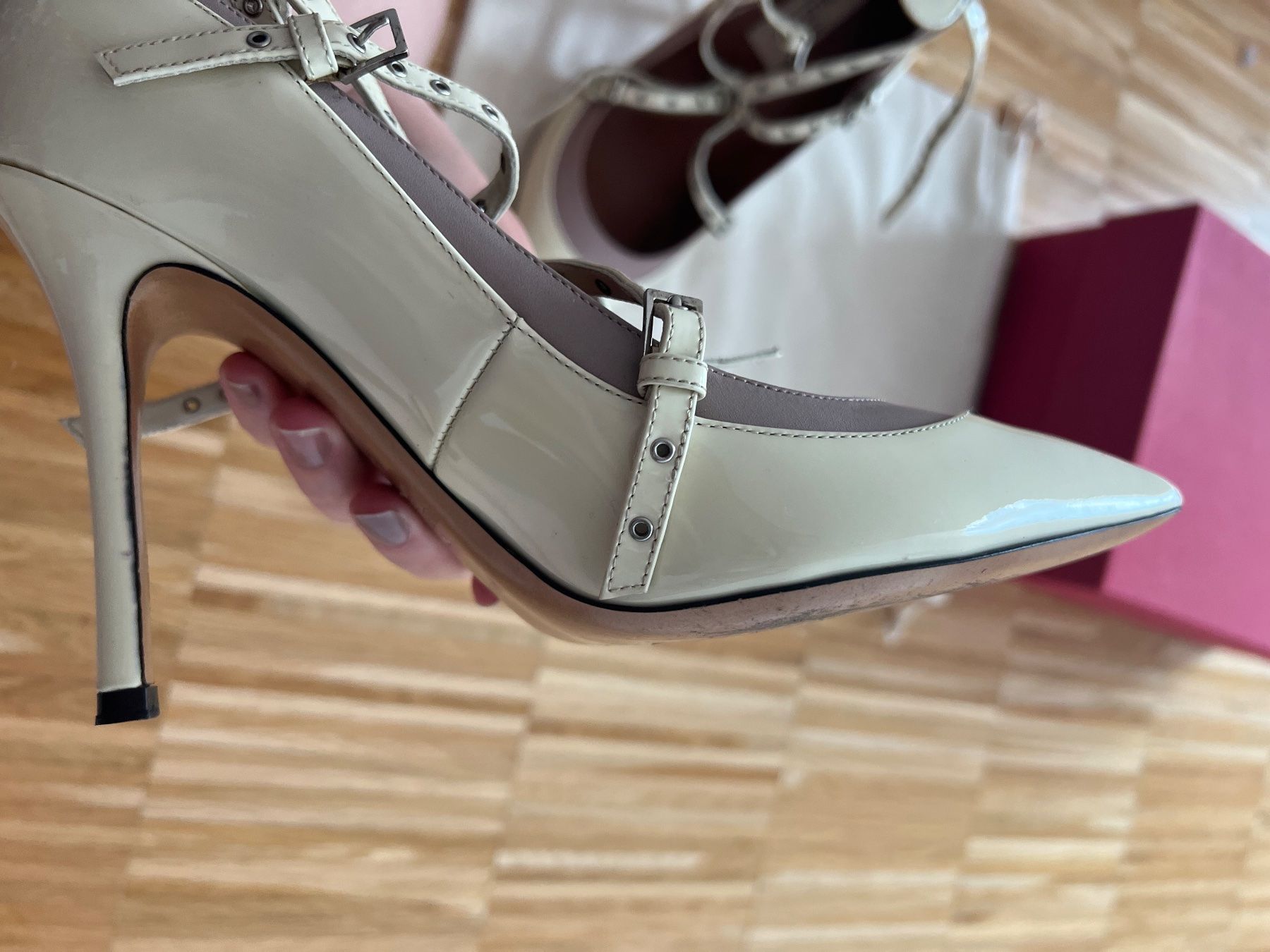 Valentino Scarpe da donna: Valentino Pumps Size 38 – Usato da Aarau venduto da eli_bq7m 3