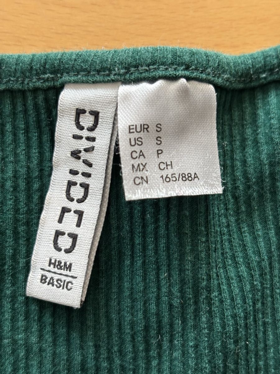 Top: H&M Divided Basic Tanktops, Grösse S, Top Zustand! – Usato da Zürich venduto da lin_j7p9 2