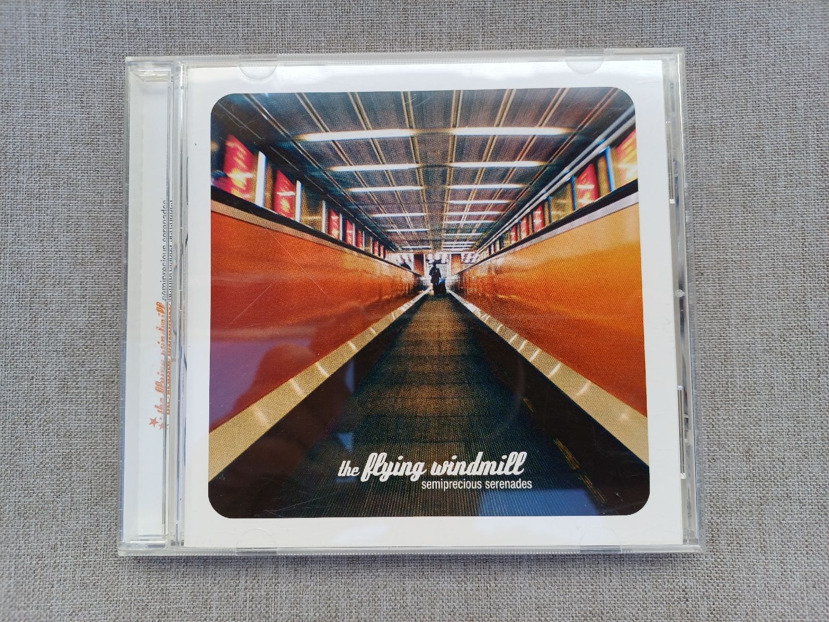 CD: The Flying Windmill "Semiprecious serenades" CD – Nuovo (secondo la descrizione) da Begnins venduto da Drastic-Sound