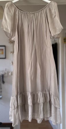 ROBE AVEC SOIE!! M DERNIER PRIX!