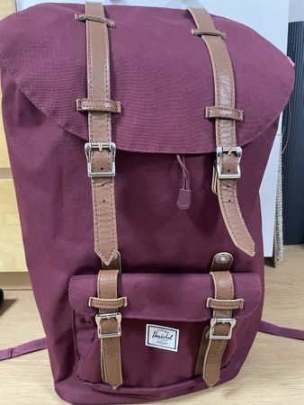 Herschel Rucksack,super  Zustand, bordeauxrot, Winter 53