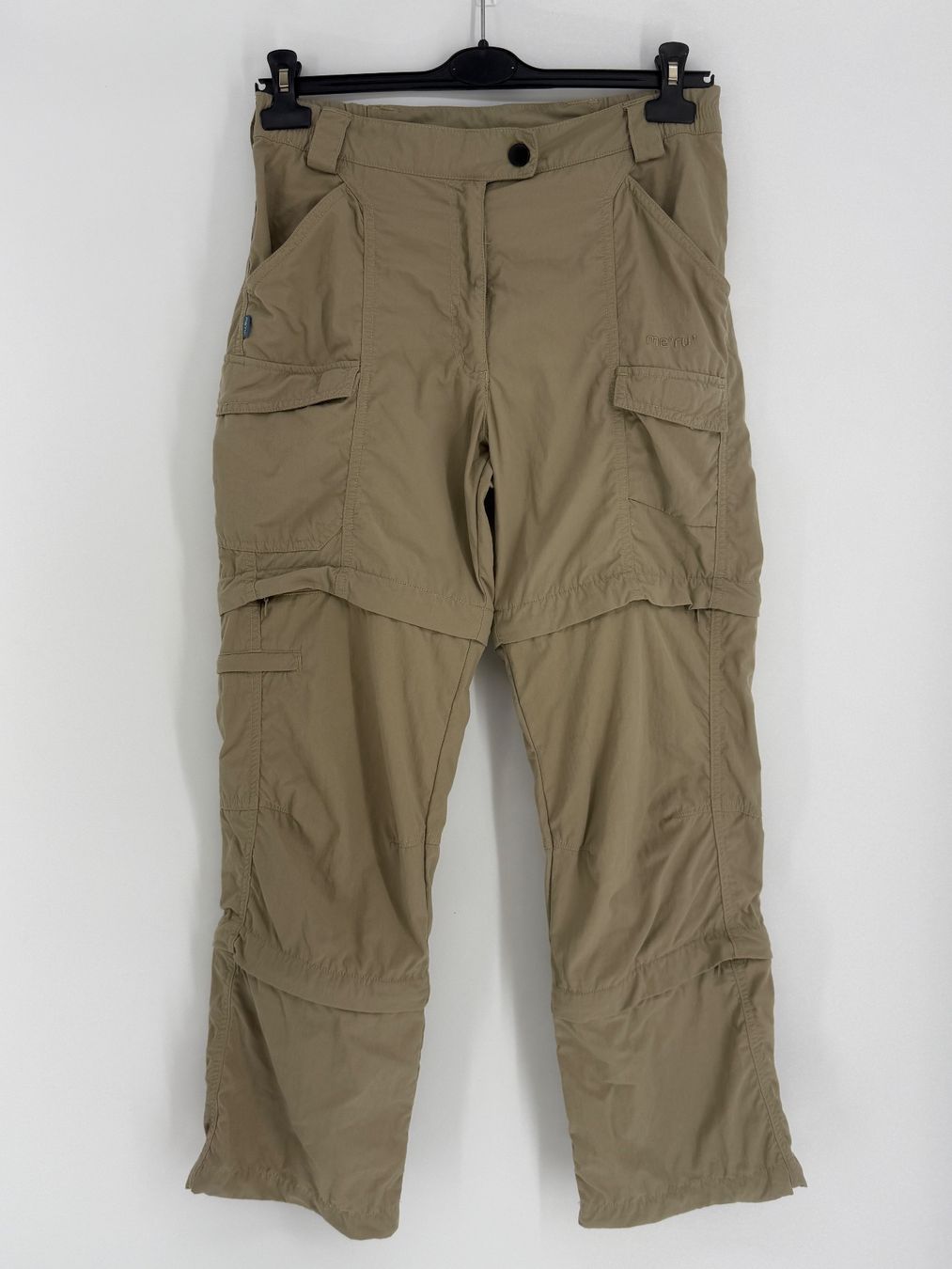 Pantaloni: Meru Wanderhose/ Freizeithose Gr. 38/ kurz Gr. 19 – Usato da Auenstein venduto da moin.