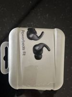 Powerbeats fit - in ear Kopfhörer