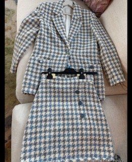 Sandro Completi & Tailleur: Magnifque ensemble SandroTweed XS – Nuovo e nell'imballaggio originale da Zürich venduto da Julianobzh