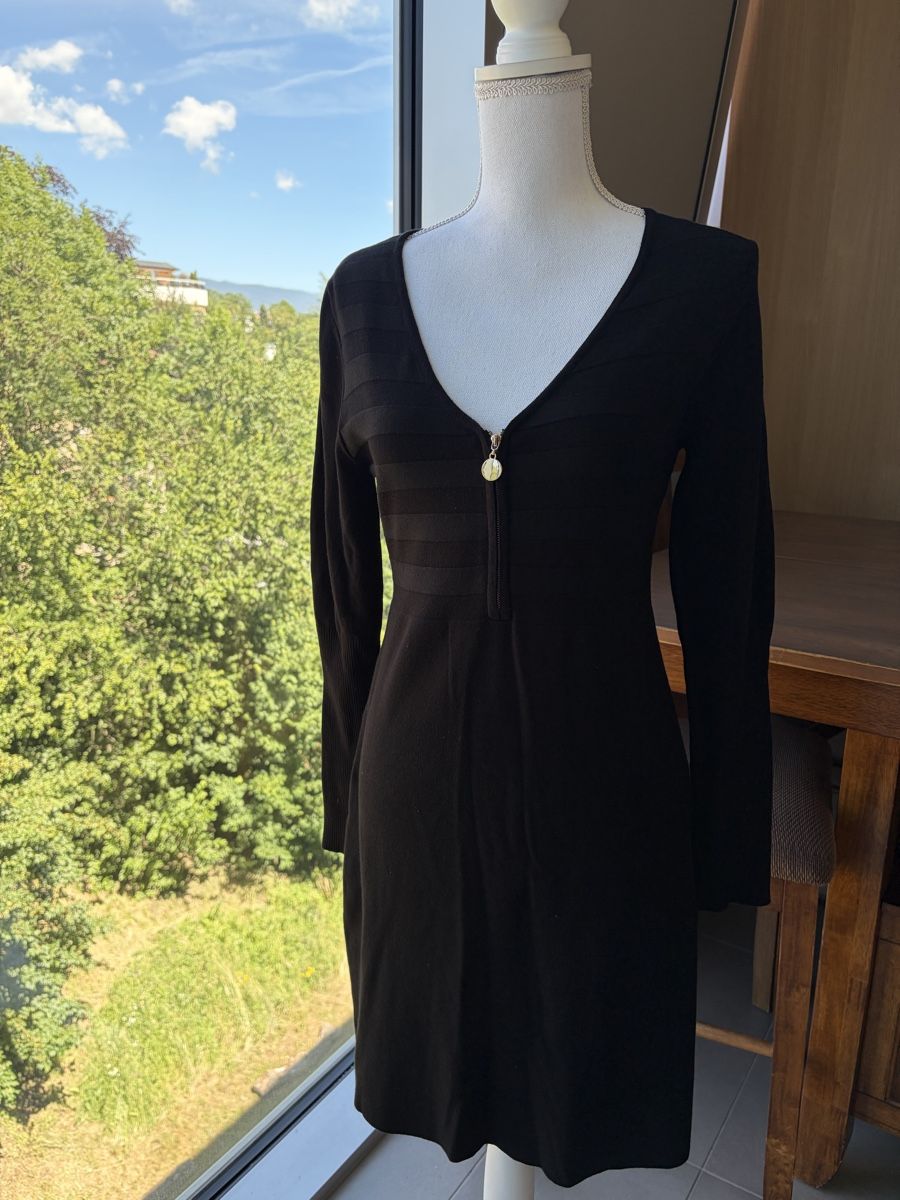 Morgan Vestiti: Morgan - Black knit dress with front zip – Usato da Nyon venduto da Deb_D39 1