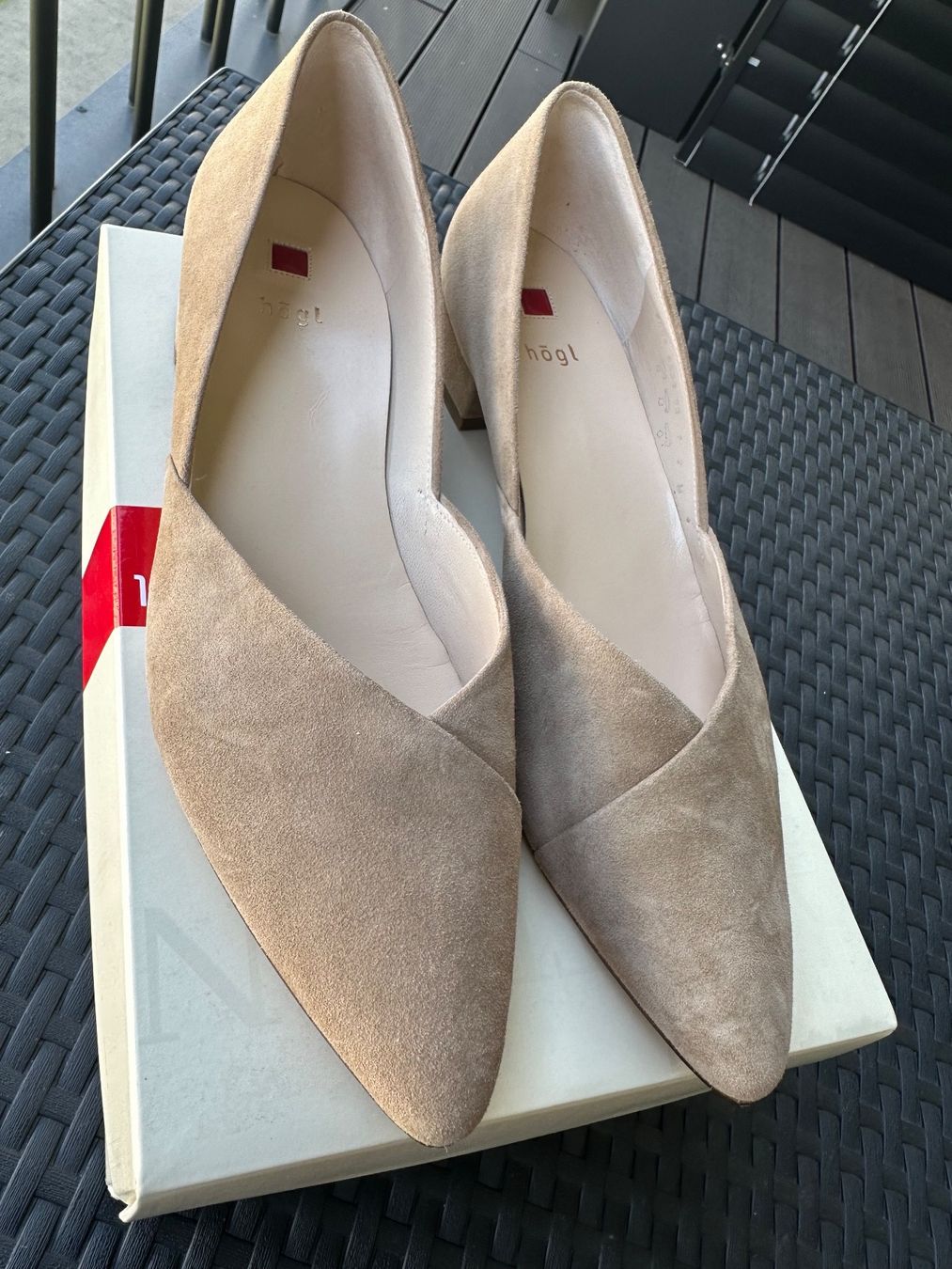 Högl Scarpe da donna: Leder pumps nie getragen Högl – Usato da Schlieren venduto da Meki1980 2