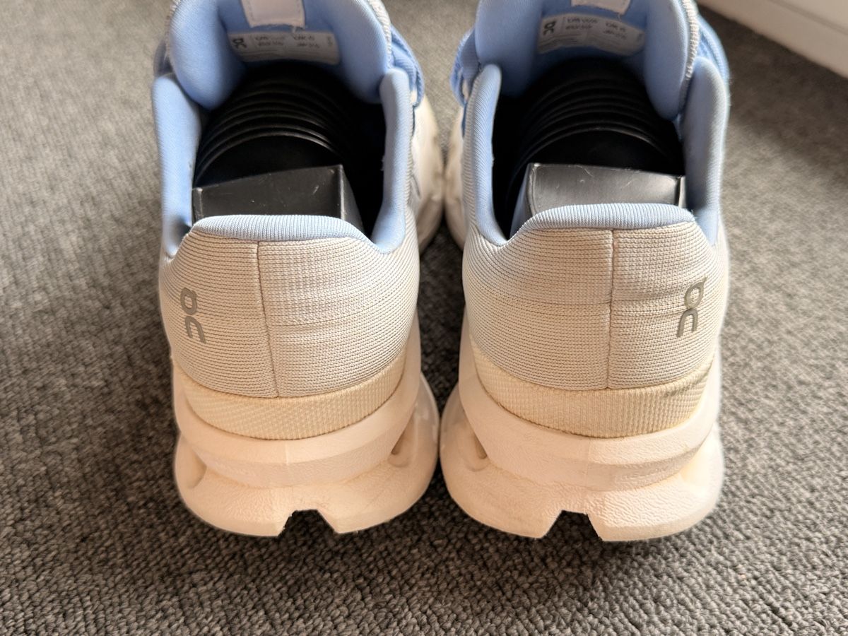 On Damenschuhe: Chaussures On Running CloudTec Phase gris bleu taille 39 – Gebraucht aus Bulle von LeMoleson 2