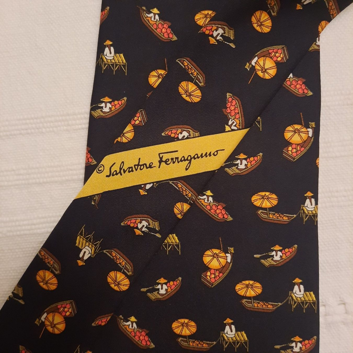 Salvatore Ferragamo Cravatte: SALVATORE FERAGAMO KRAWATTE,SEIDE. – Usato da Hinwil venduto da Wuschi40 7
