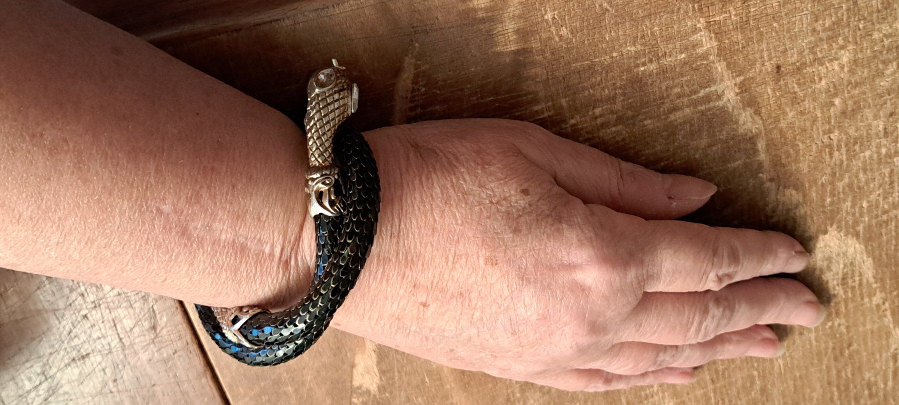 Bracciali & Braccialetti: Armreif Schlange schwarz silberf. – Difettoso da Ettingen venduto da Maranathatalitha 4