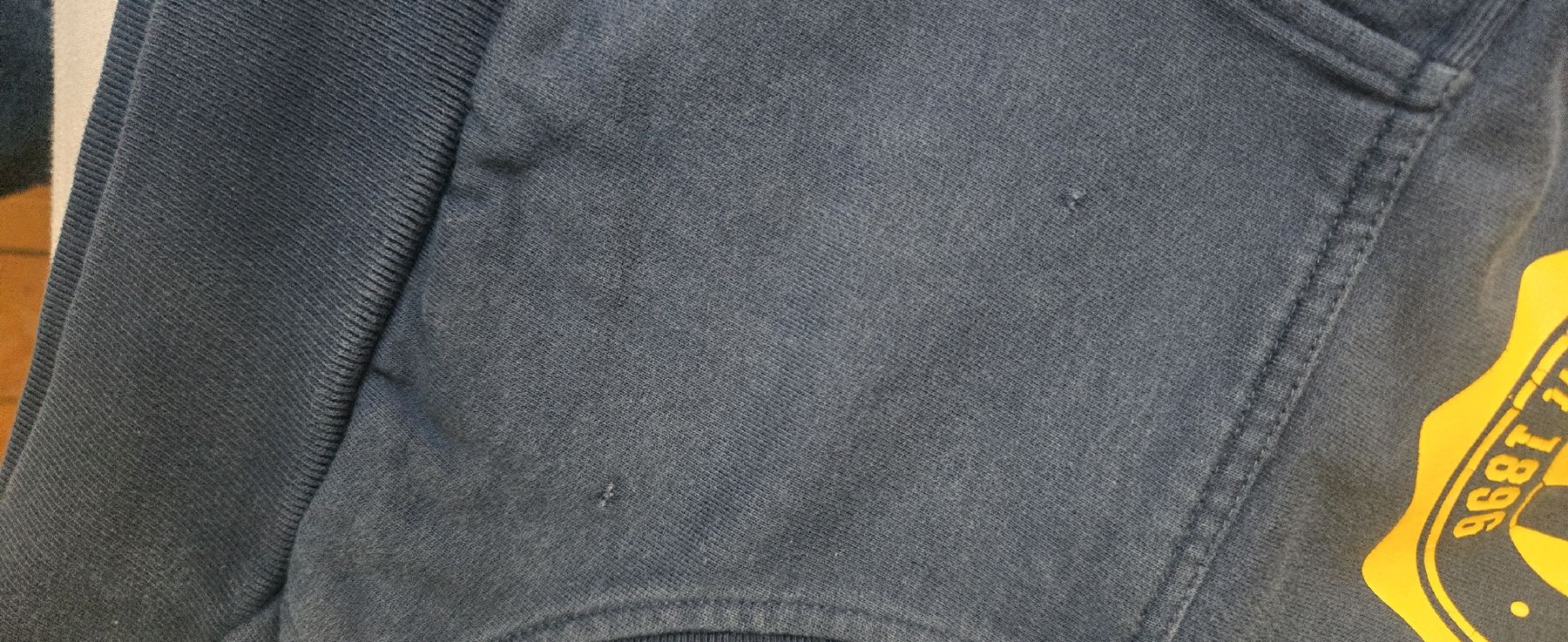 FCZ Pullover & Sweatshirts: FCZ Pulli gr.146/152 – Gebraucht aus Zürich von Deesay 5