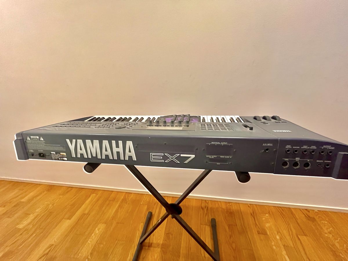 Yamaha Strumenti musicali: Synthesizer/ Workstation Yamaha EX7 – Usato da Biel/Bienne venduto da Rockit75 2