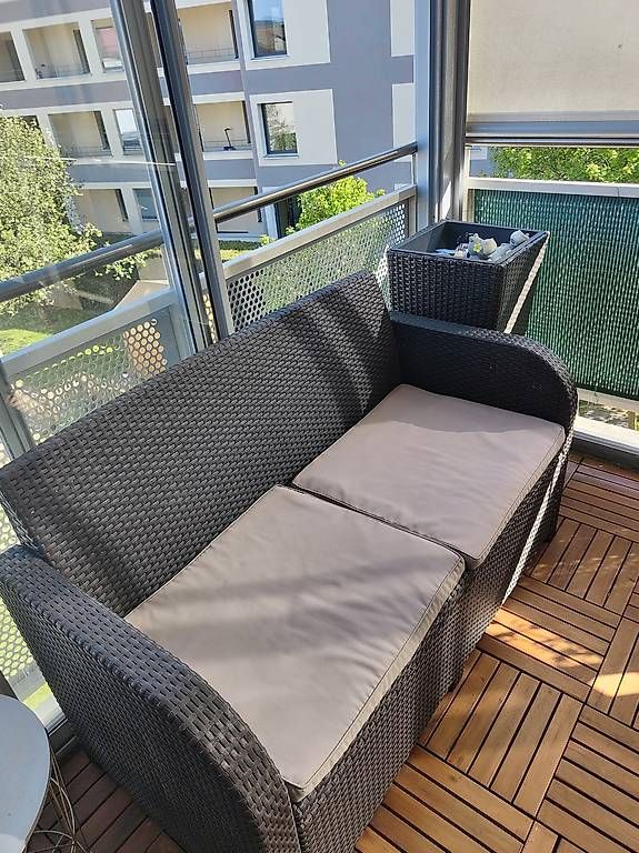 Sofas: Coffe Sofa und Pflanzengefäss Topf – Gebraucht aus Hunzenschwil von dpavespa 1
