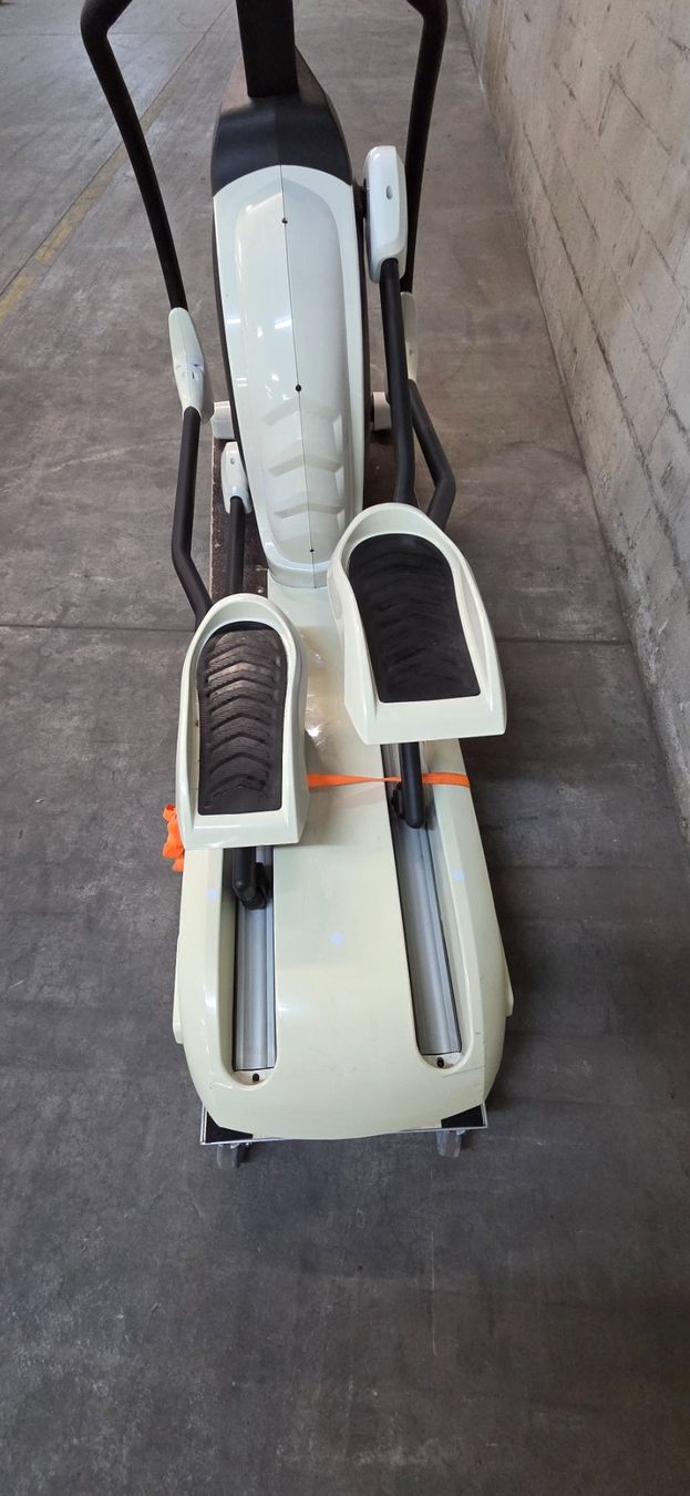 Hometrainer: Professioneller Elliptical Cross Trainer LE-9200 i – Usato da Dielsdorf venduto da EArau1 6