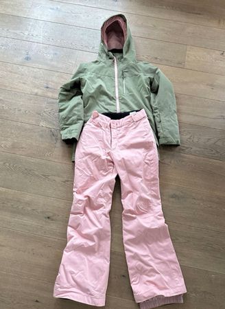 ROXY Girls’ Snow Suit Size 14 - Jacket and Pants Set