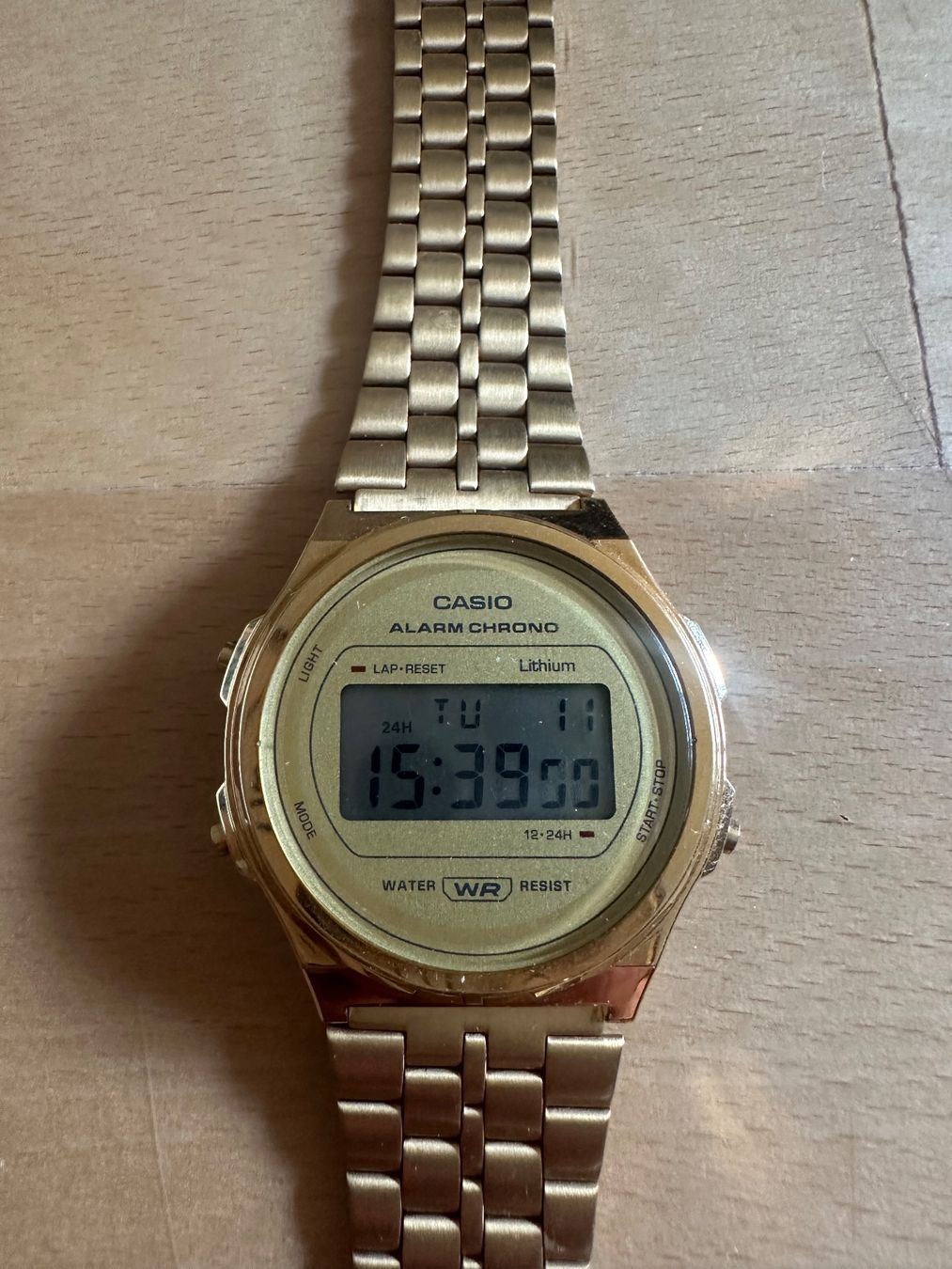 Casio Montres: Montre Casio A171WE comme neuve – D'occasion à Baden par Expe1800 1