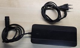 Chargeur batterie  pour batterie vélo Flyer (PANASONIC)