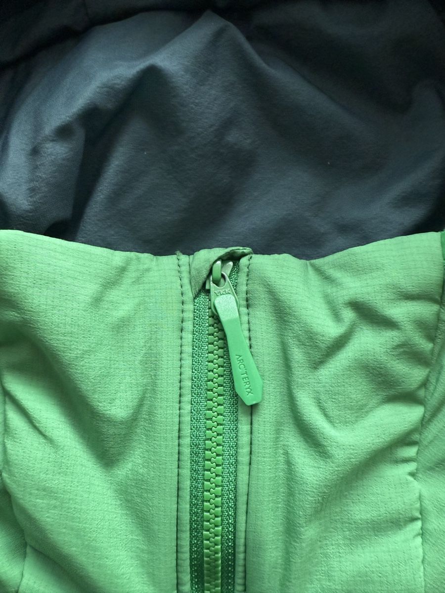 Arcteryx Giacche: Veste Arc'teryx atom vert, taille XL - État excellent – Nuovo (secondo la descrizione) da Cheseaux-Lausanne venduto da siw_n69c 1