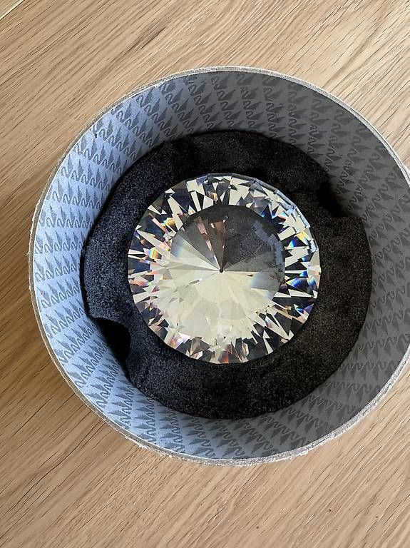 Swarovski Tutte le decorazioni: Swarovski Kristall Diamant / Chaton – Usato da Wallisellen venduto da Ceno_ZH 3